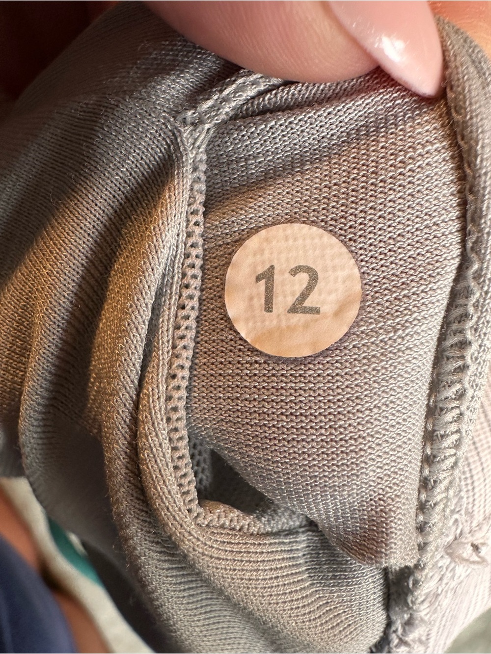 🍋 Lululemon Energy Bra *Medium Support- White/Grey/Light Green - Picture 3 of 4